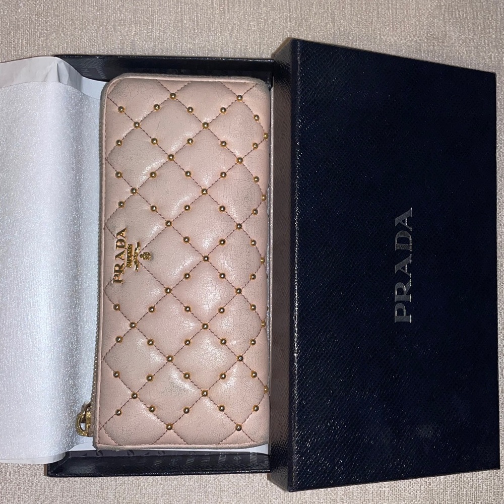 PRADA Authentic Wallet - Picture 4 of 16